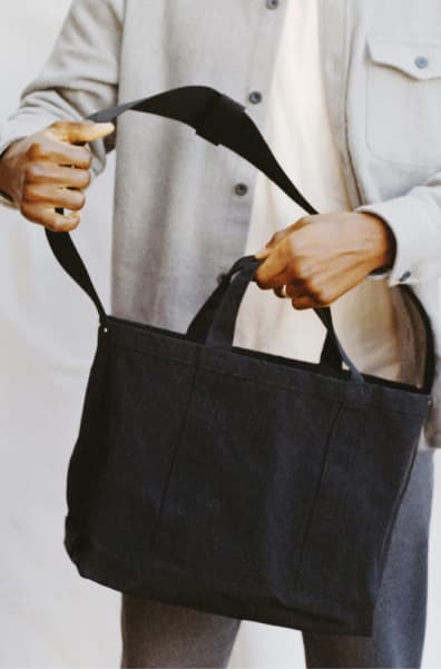 CONTAINER TOTE BAG M # BLACK