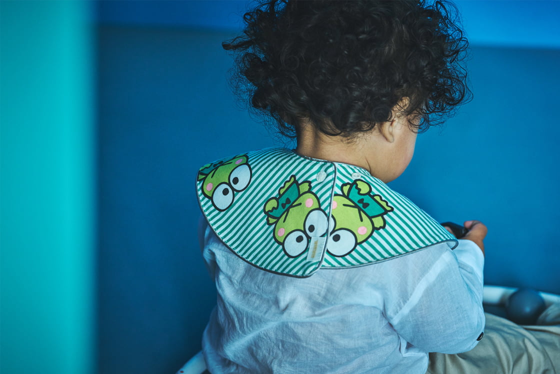 pop-out bib / KEROKEROKEROPPI