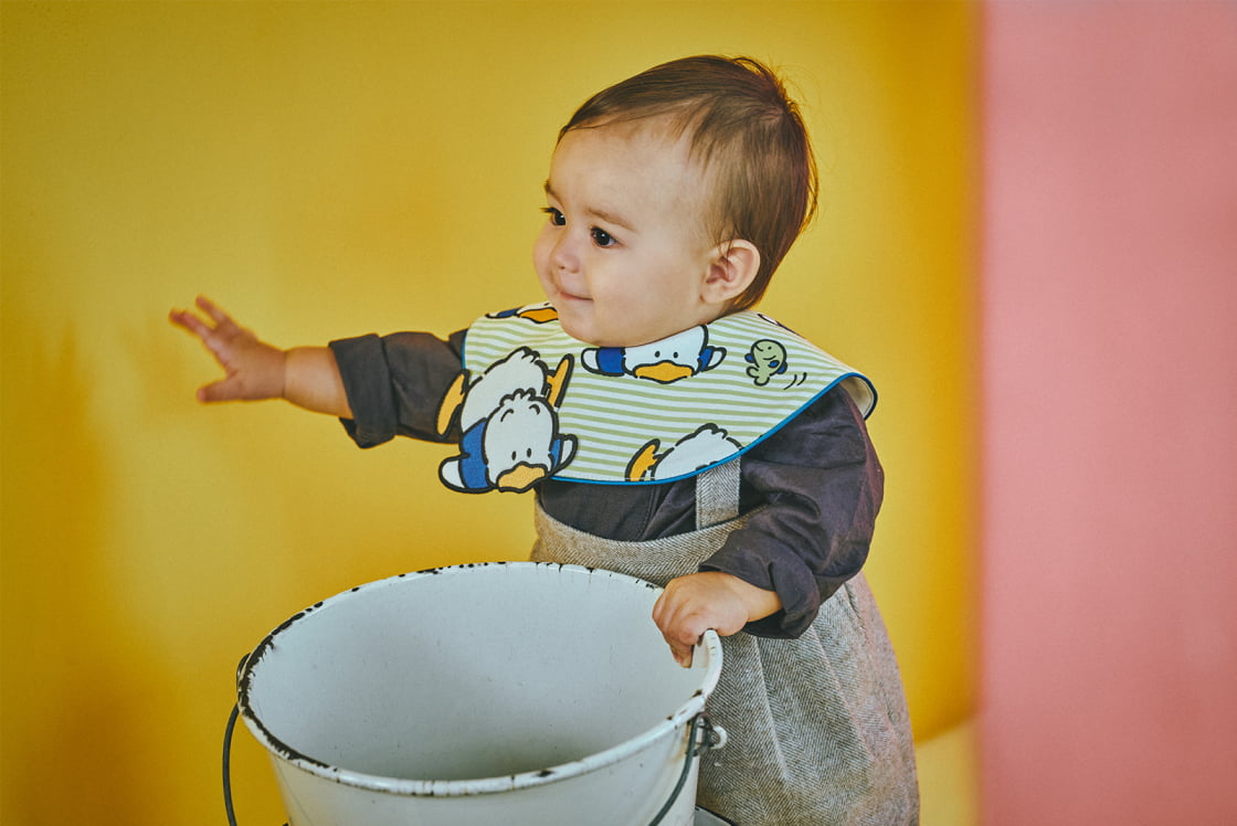 pop-out bib / AHIRUNOPEKKLE