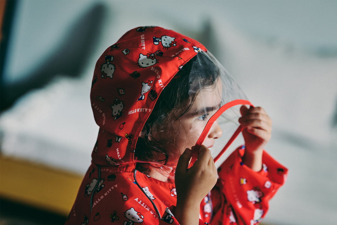 rain coat / Hello Kitty
