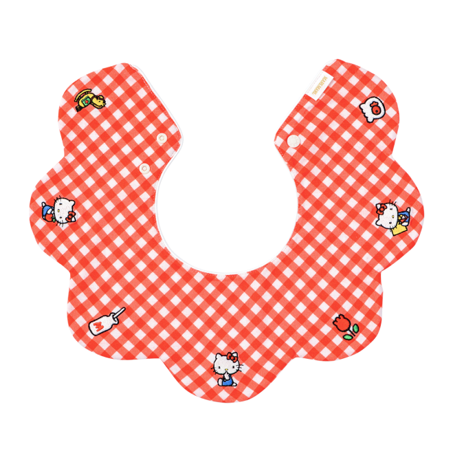 scallop bib / Hello Kitty
