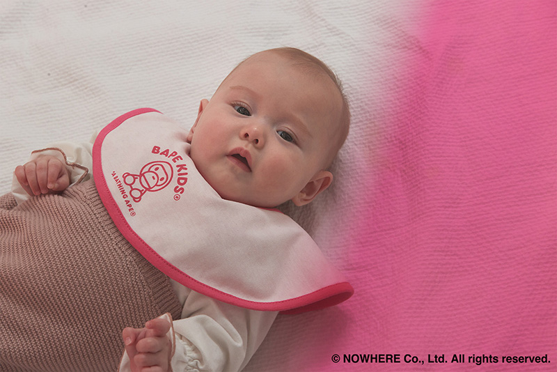 BAPE × MARLMARL - ABC CAMO BABY MILO BIB KB PINK
