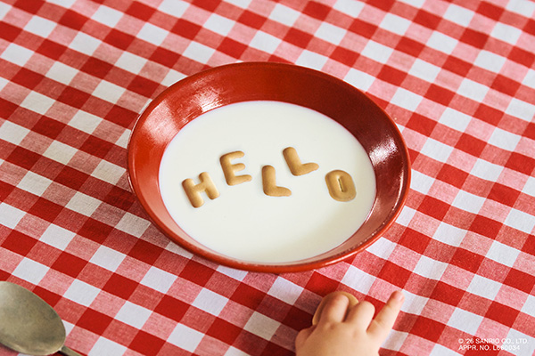 「ハローキティ」と「はぴだんぶい」の限定コレクション